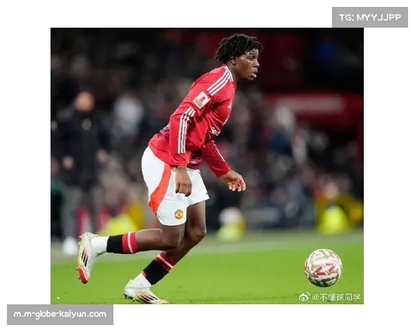 阿莫林边翼卫大幅前压失当 纽卡边后卫获得无人盯防推进空间